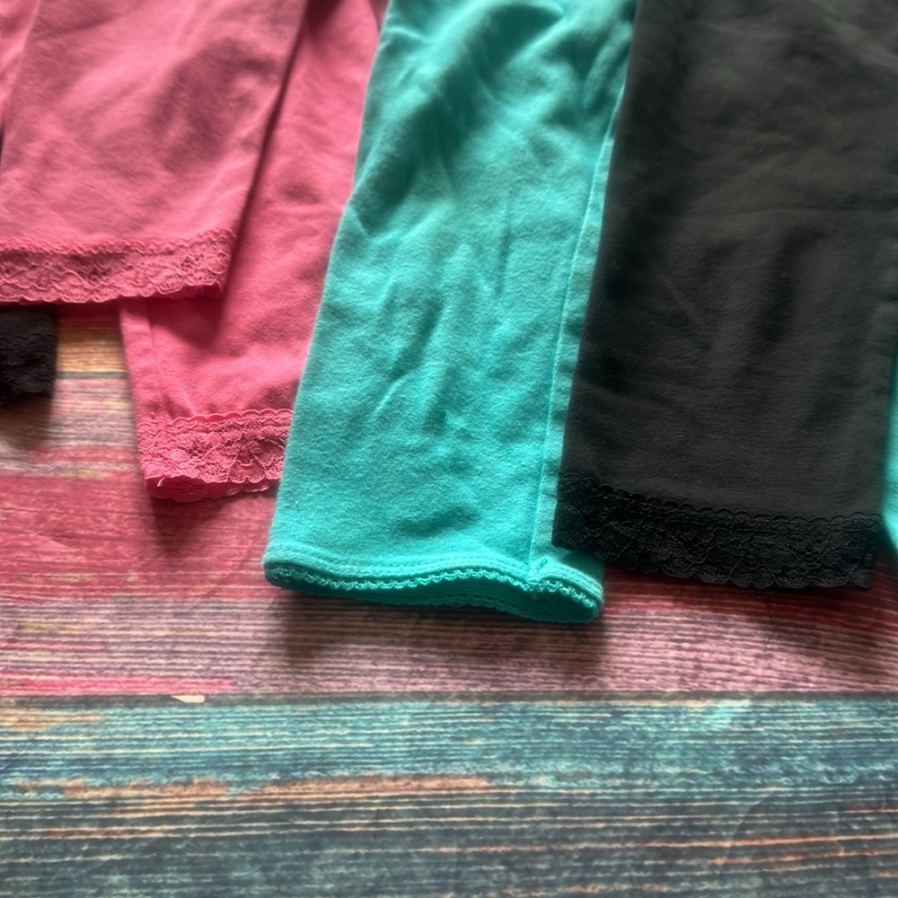 Five pairs of leggings, size 24 months - Picture 3 of 5